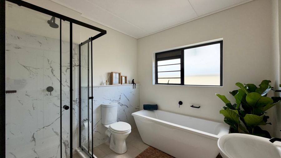 3 Bedroom Property for Sale in The Huntsman Western Cape